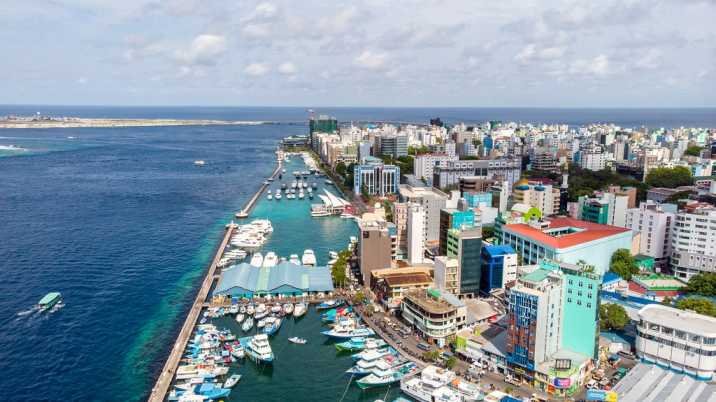 Top 10 Soothing Coastal Getaways for 2025